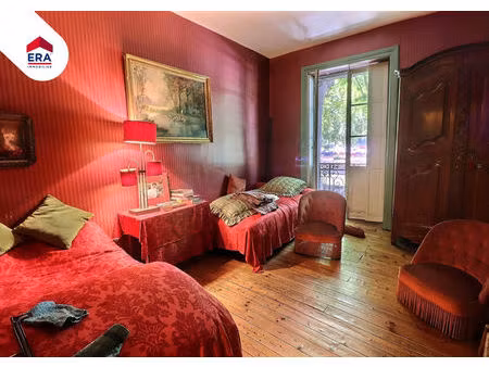 grand appartement de 107m2 à rénover, proche centre ville