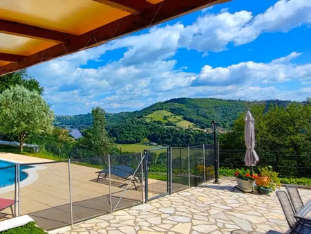 location maison 6 pièces 180 m² à livinhac-le-haut (12300)