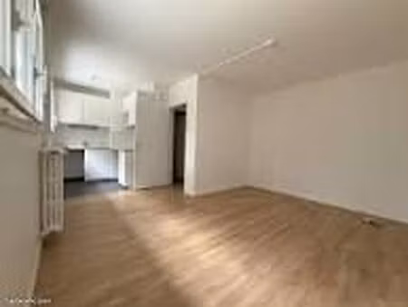 appartement t2 en entresol