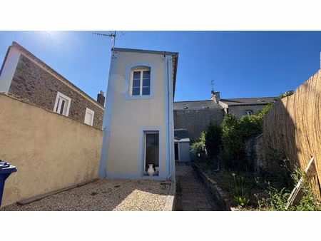 maison de ville centre de saint-servan 68 m2, 5 pièce(s)
