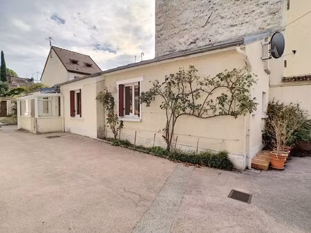 maison de ville 2 pieces