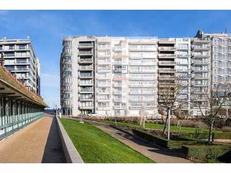 magnifique appartement avec une vue unique sur le port et...
