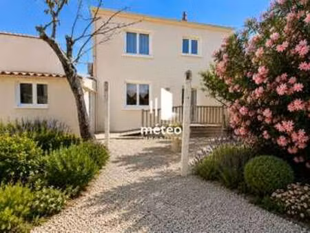 vente maison aux sables-d'olonne (85100) : à vendre / 117m² les sables-d'olonne