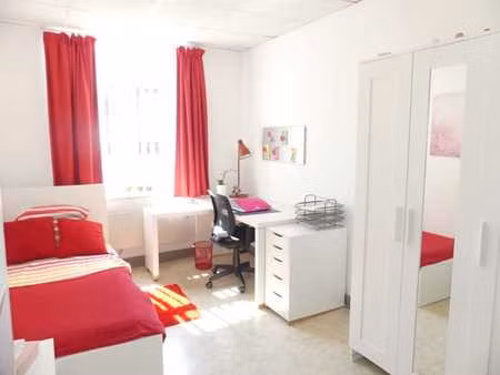 chambre lumineuse a proximite de l'universite