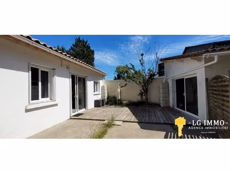 appartement t1+, terrasse, dépendance, proche plages
