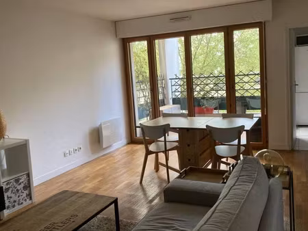 location meublée appartement 2 pièces 54 m² à paris 15ème (75015), 1 780 €