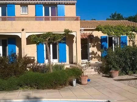 maison provençale saint-didier vaucluse