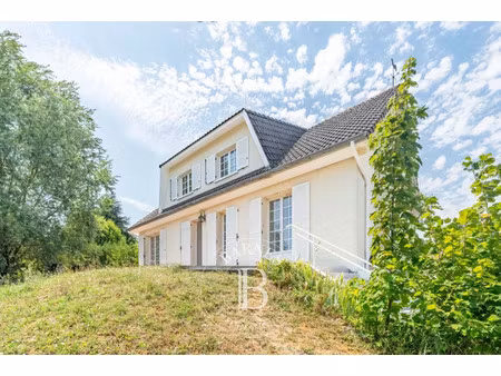 maison de luxe à vendre à saint-germain-en-laye