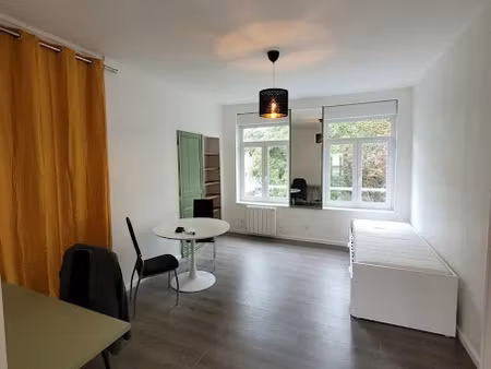 location meublée appartement 1 pièce 28 m² à lille (59000), 660 €