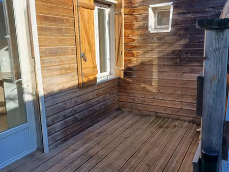 appartement avec terrasse en bois à bordeaux!