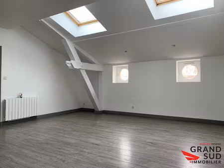 t3 80m² triangle d'or place des quinconces