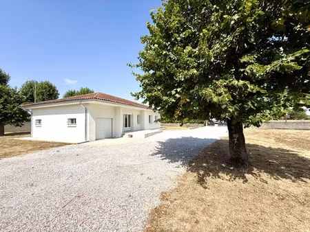 pamiers : maison de type 4 a vendre entierement renovee sur