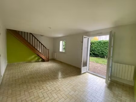 maison * 4 pièces * 75 m² * 44200 nantes * 805 * 36 * 841