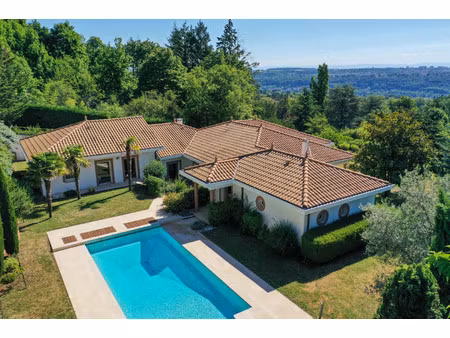 villa de luxe à vendre dans le quartier ouest