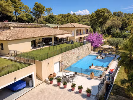 villa de luxe à vendre à antibes