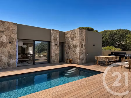 maison de luxe à vendre à porto-vecchio