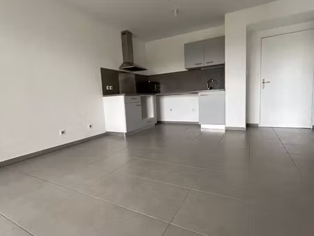 location appartement 2 pièces 40 m² à perpignan (66000)