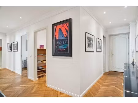 location bureaux 120 m²