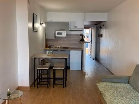 appartement six fours