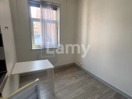 studio 1 pièce 13 m²