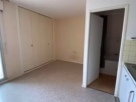 studio 1 pièce 23 m²