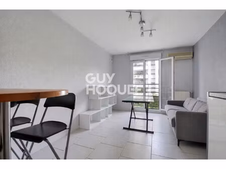 t2 meublé avec parking