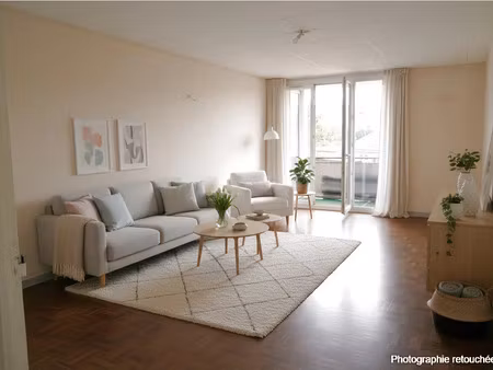 vente appartement 4 pièces 83 m² hyères (83400)