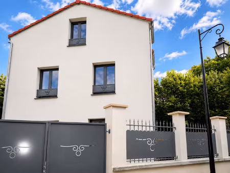 maison de luxe à louer dans le quartier gare