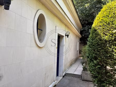 maison de luxe à louer à versailles