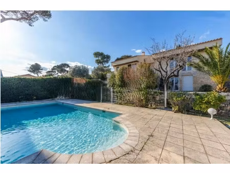 maison de luxe à vendre dans le quartier aubarede-campelieres