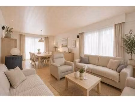 maison semi détaché dans un quartier prisé