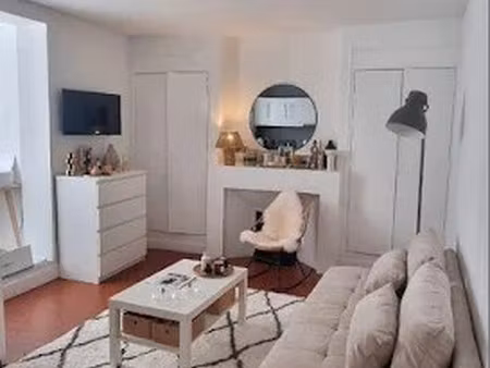 location meublée appartement 2 pièces 36 m² à aix-en-provence (13090), 1 050 €