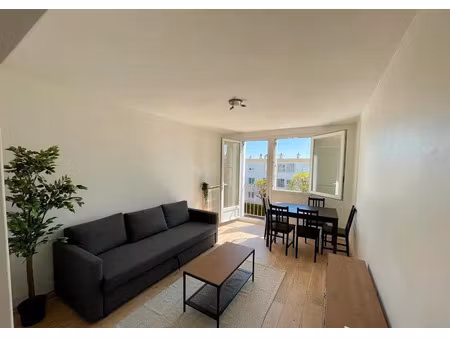 location meublée appartement 3 pièces 59 m² à nantes (44000), 1 100 €
