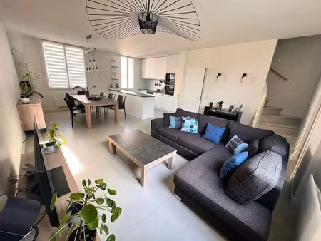 location meublée maison 4 pièces 100 m² à bordeaux (33000), 1 748 €