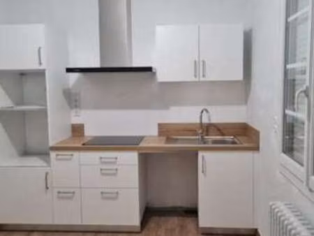 location maison à la couronne (16400) : à louer / 102m² la couronne