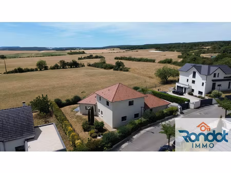 maison 170m2 / 6 pieces / 4 chambres / terrain 800m2