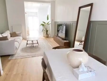 maison 104m² entièrement rénovée avec goût ? rue calme à roubaix