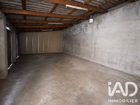 vente garage 184 m²
