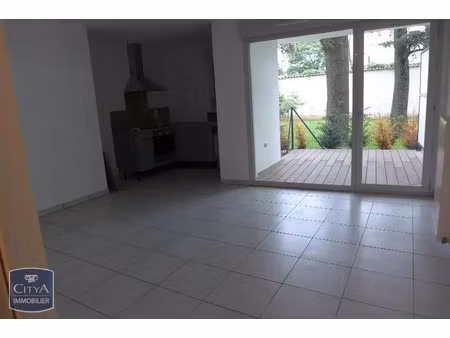 appartement à louer 3 pièces 59.44 m² - lyon 8e arrondissement (69008) - 855€