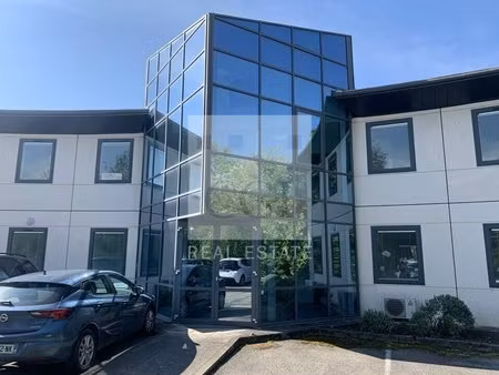 location bureaux 160 m²