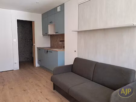 beau studio meublé jonzac