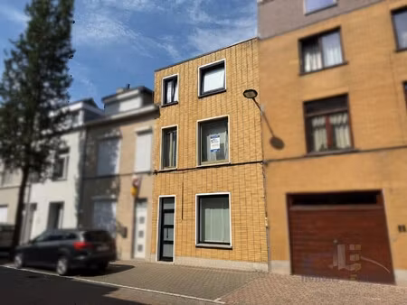 huis te koop in oostende met 4 slaapkamers