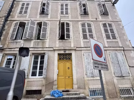 vente immeuble 255 m² auch (32000)