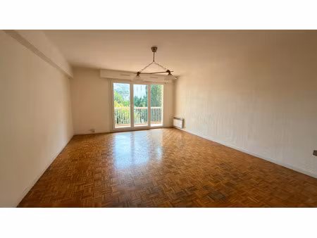 location appartement 3 pièces 73m2 marseille 9eme (13009) - 1054 € - surface privée