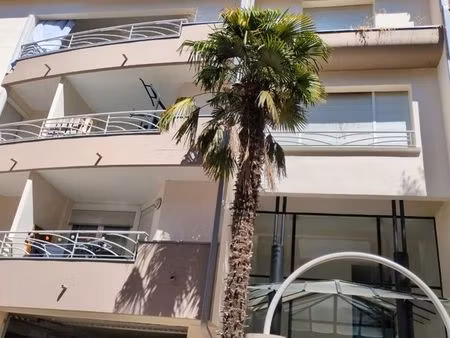 ? t1 bis de 37 m² – tout équipé avec parking couvert - quartier saint michel rue tagneres 