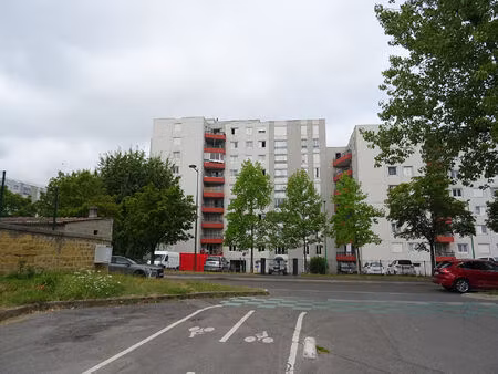 appartement t3 de 67.5 m2 à charleville mezieres