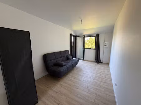 a louer - studio meublé - secteur angers baumette