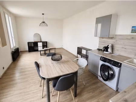 a vendre appartement de 43.12m2, terrasse, deux stationnemen