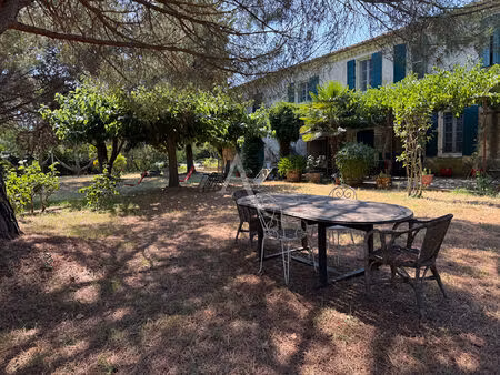 une propriété d'exception 282m² - 7500m² de terrain