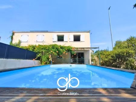 villa familiale avec piscine impasse calme t4 saint